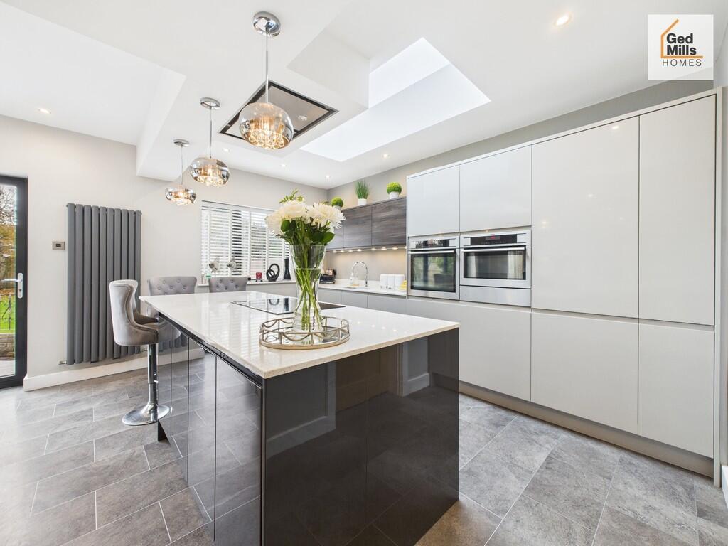 CAM04261G0-PR0108...