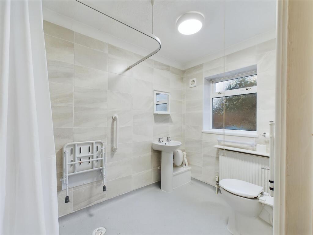 WET ROOM