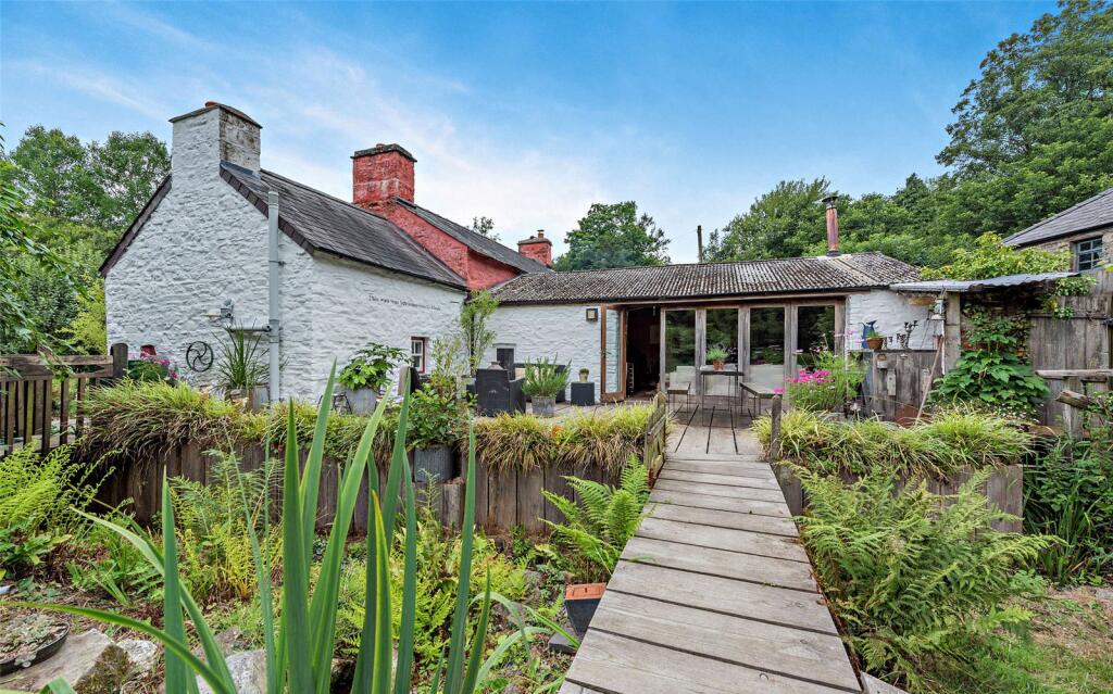 Gardens &amp; Grounds