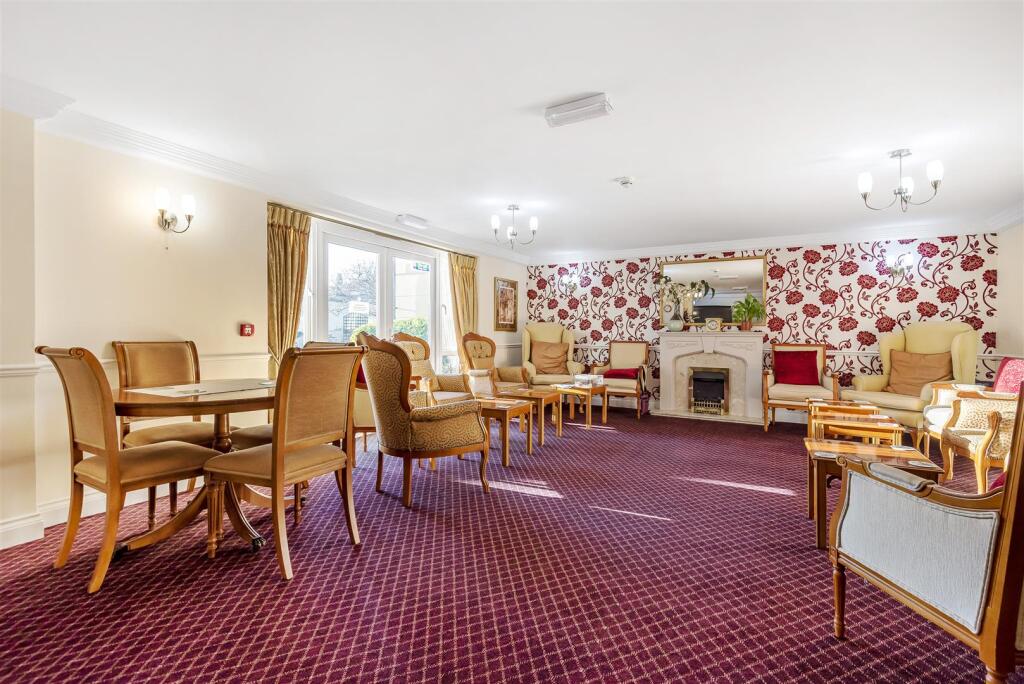 Owners Lounge  (1).jpg