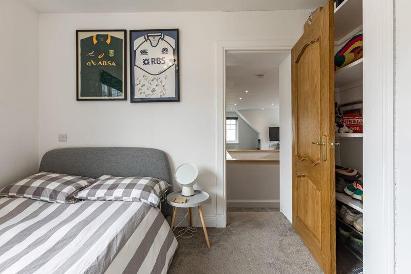 Bedroom 2 to Play Area