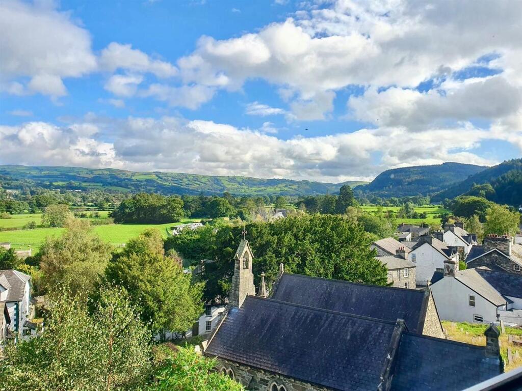 PHOTO-2025-05-27-21-42-13 (17).jpg