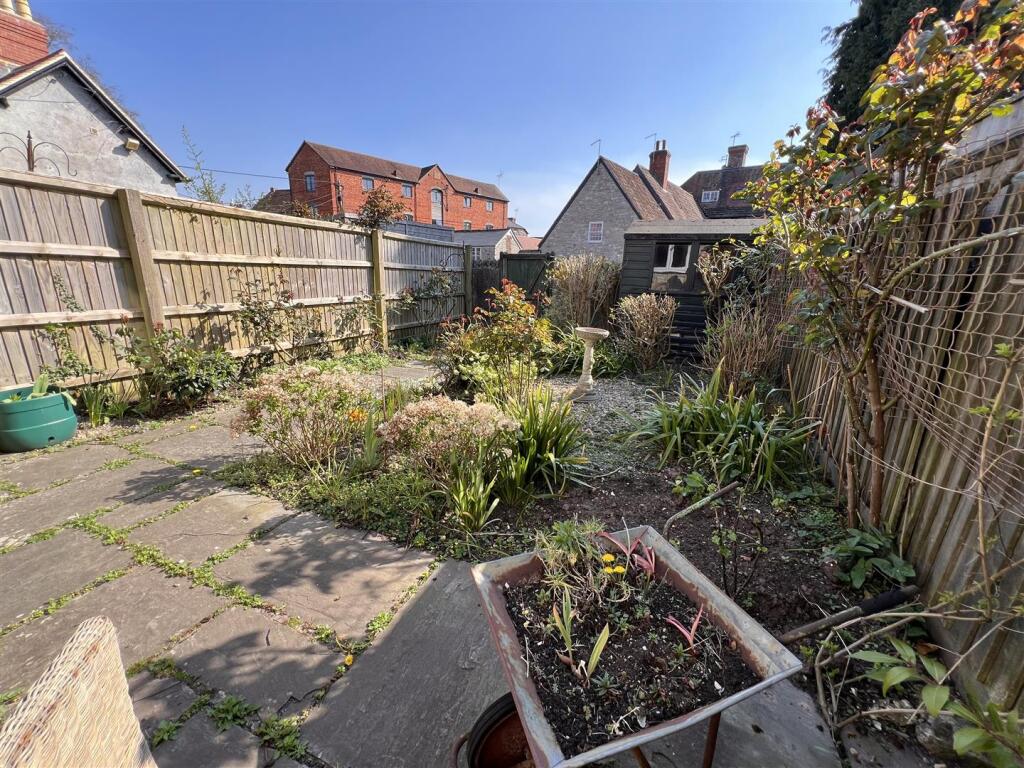 Garden 3.jpg