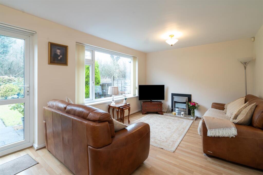 36 Milholme Green_5.jpg