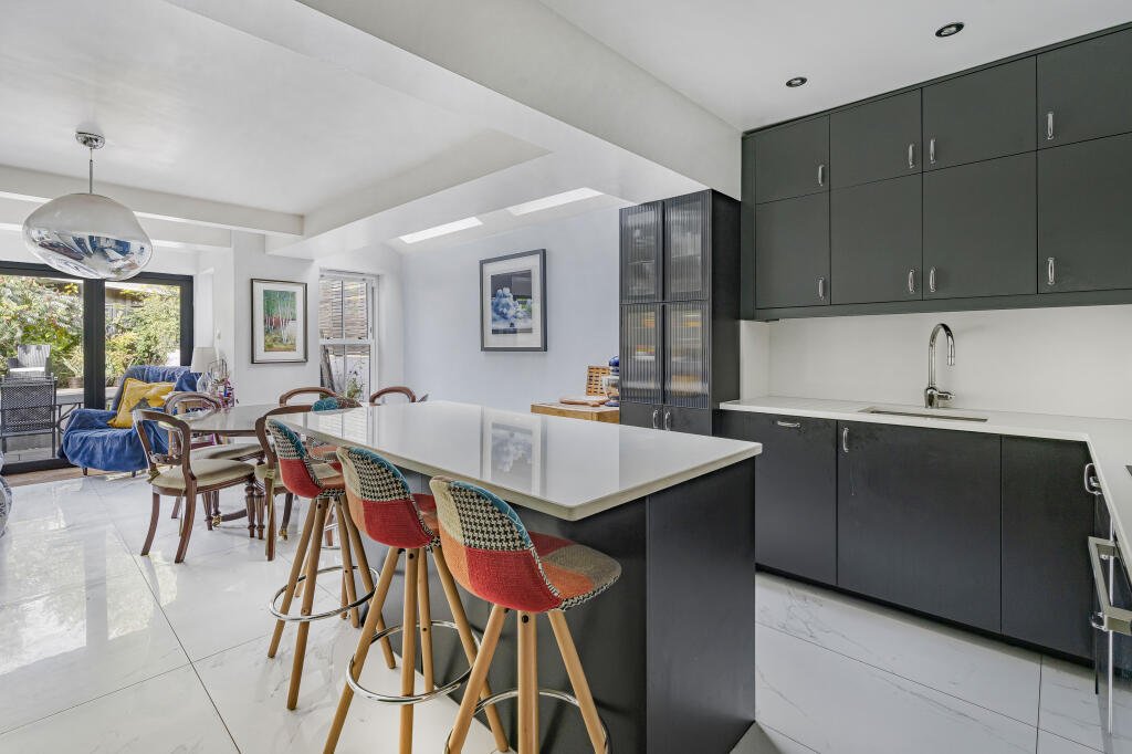 Kitchen/Dining