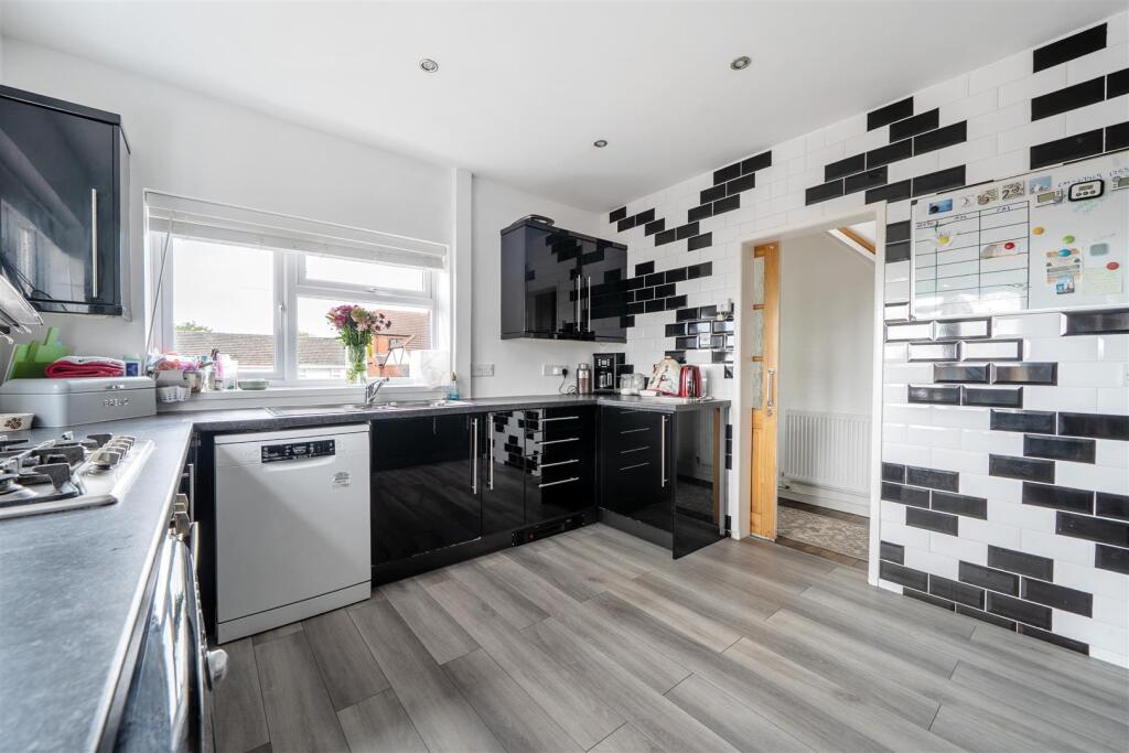 3 Woodcroft Avenue, Tamworth