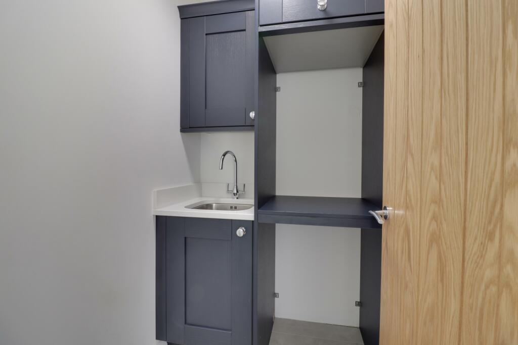 Utility example from 32a Cliff Road