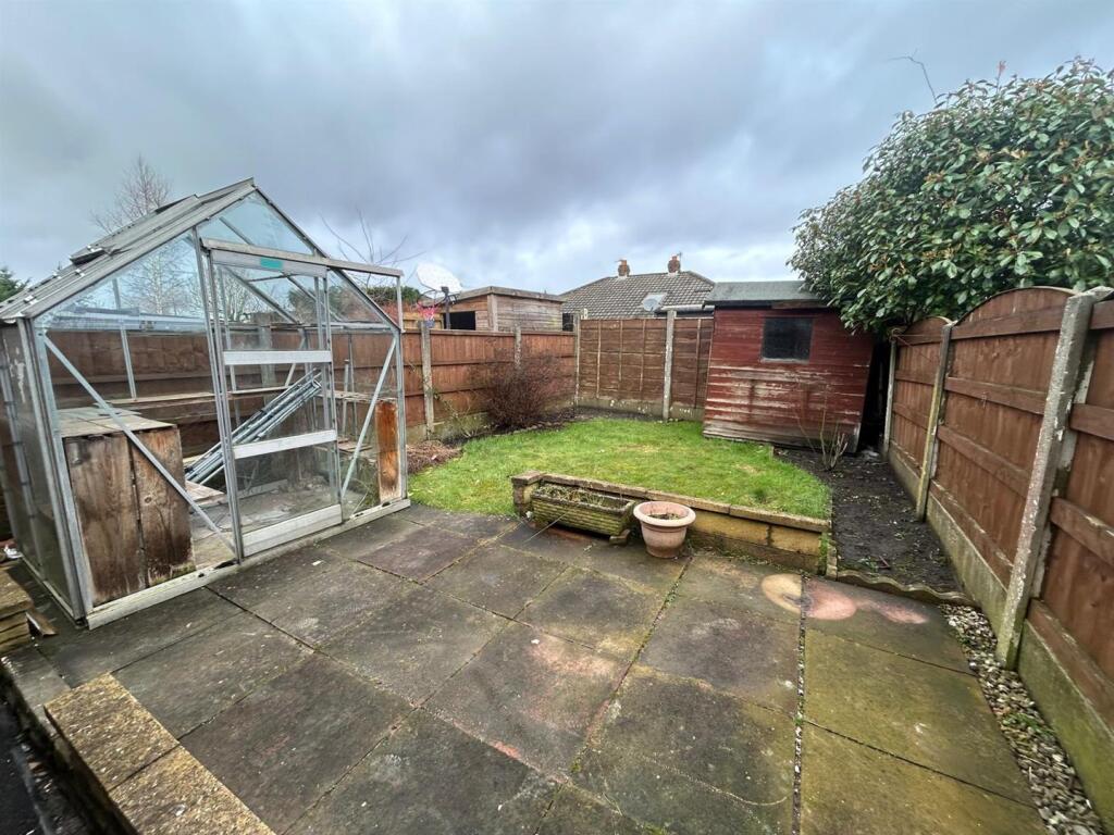 Garden 2.jpg