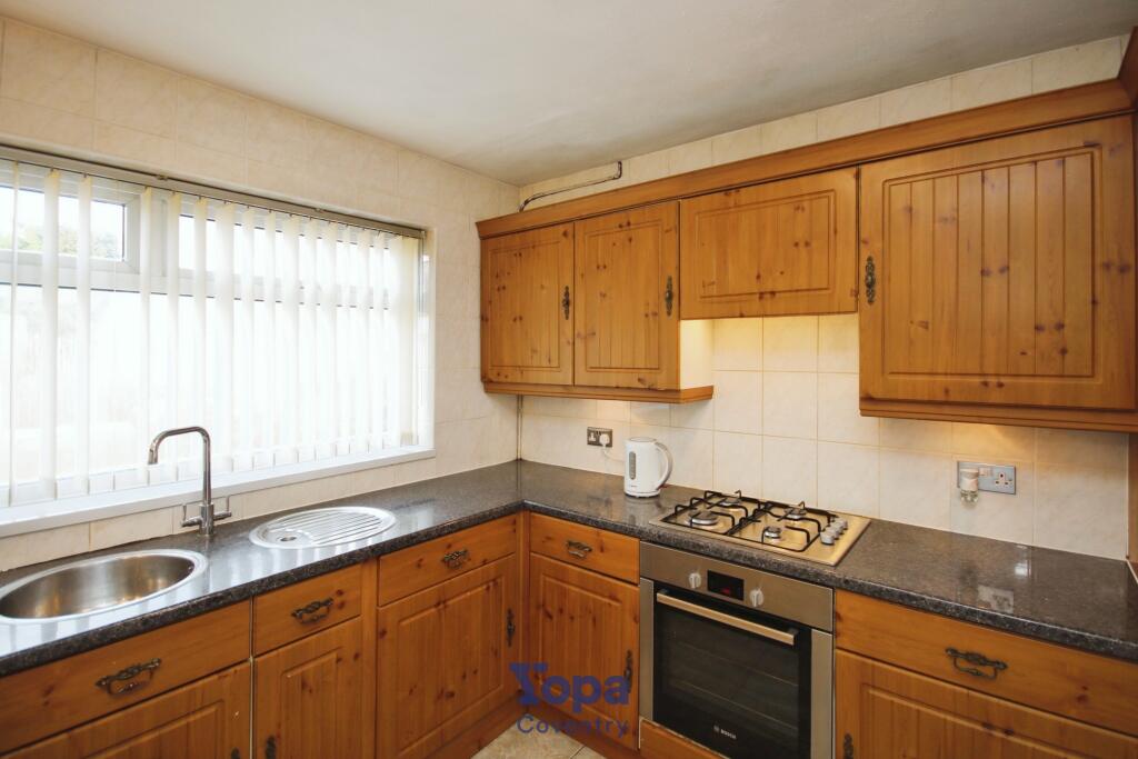 30b6dc4a-Kitchen 202.JPG