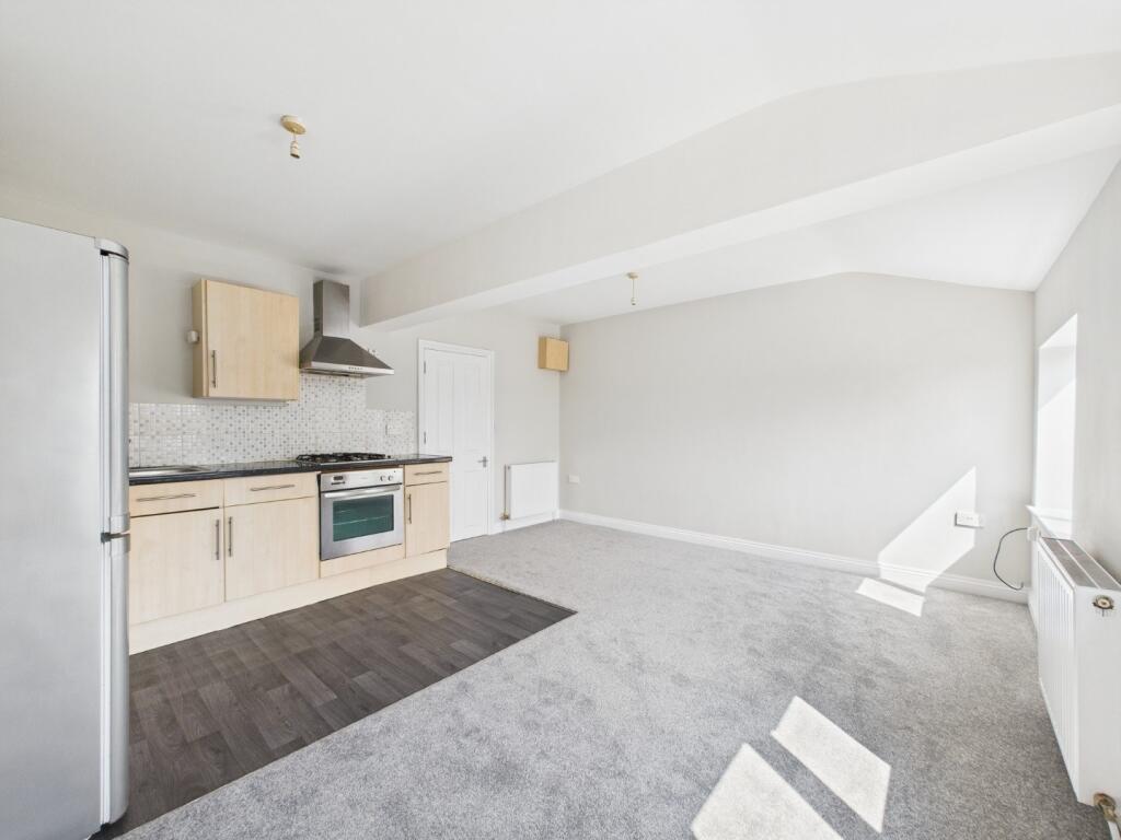Lounge/Kitchen