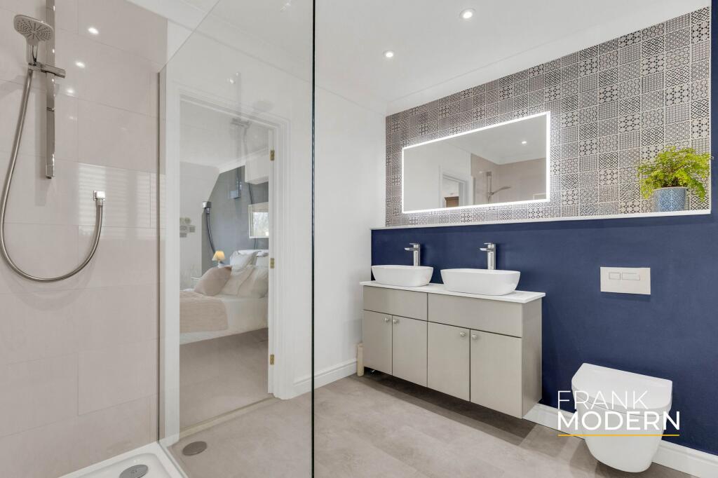 Bedroom One En-Suite