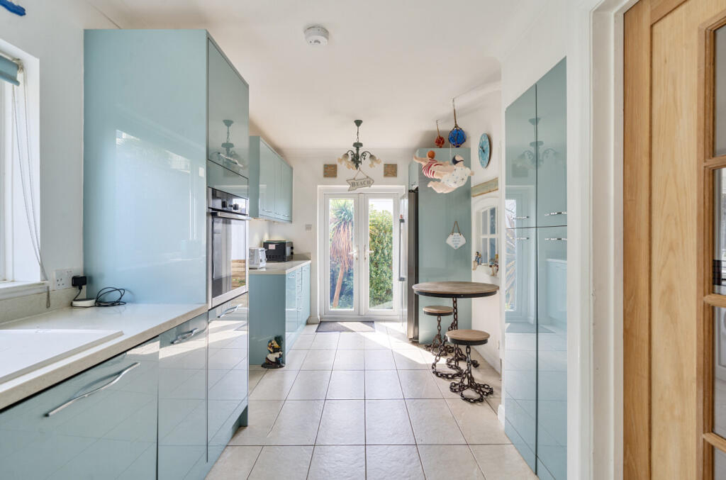 Kitchen/Dining