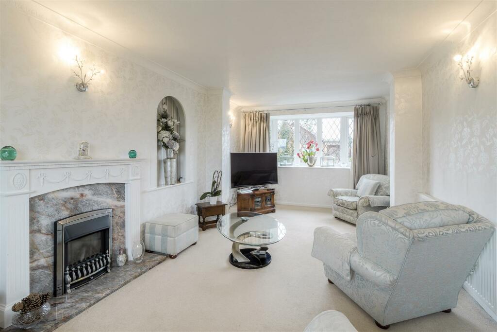 17 Fox's Covert, Fenny Drayton