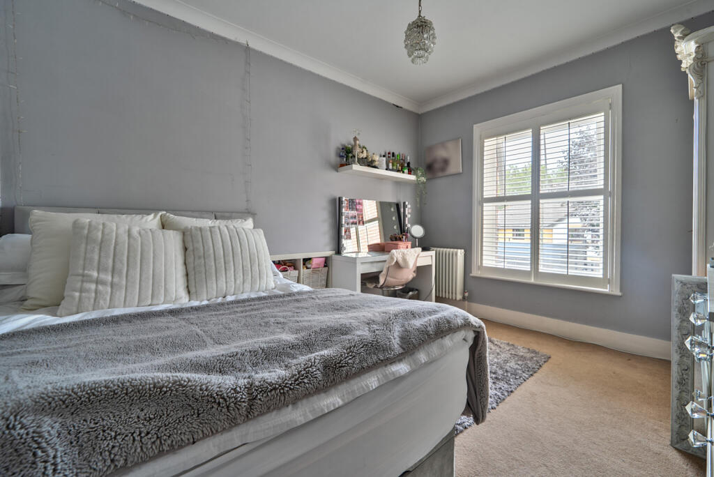 1329412-9-6883865...