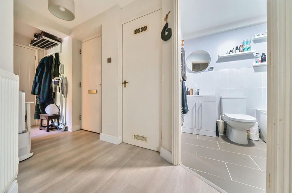 1300777-4-68397cb...