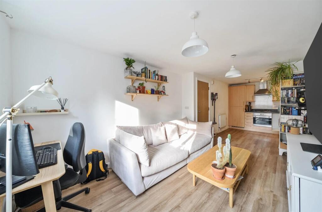 eyJidWNrZXQiOiJzaGFyZXRvYnV5LXByb2QiLCJrZXkiOiJwcm