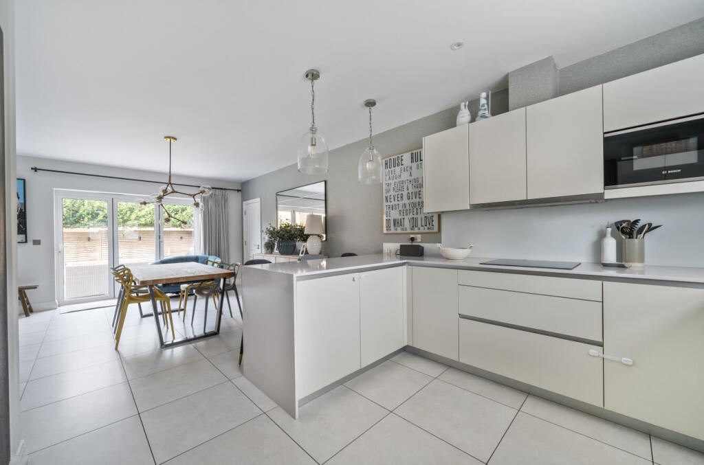 1329068-13-688110...