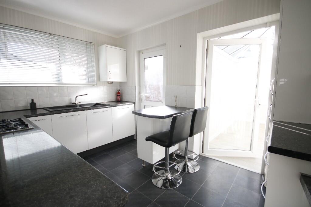 Kitchen/Breakfast Rm