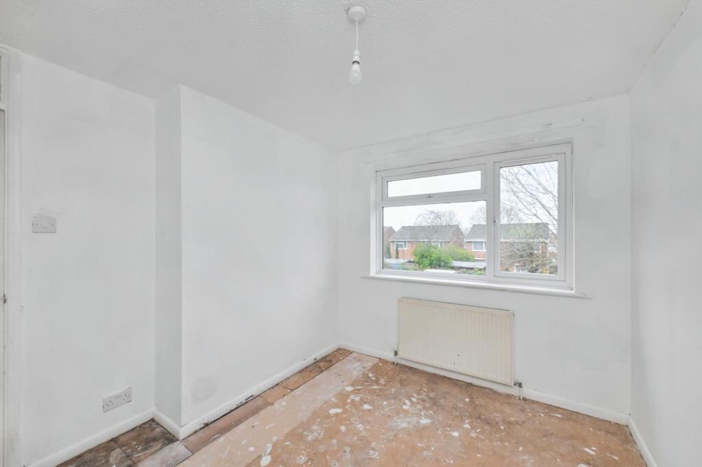 24 Milton Dene, Hemel Hempstead, HP2 7PE