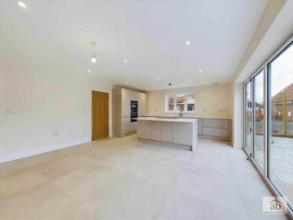 Kitchen/diner/Family