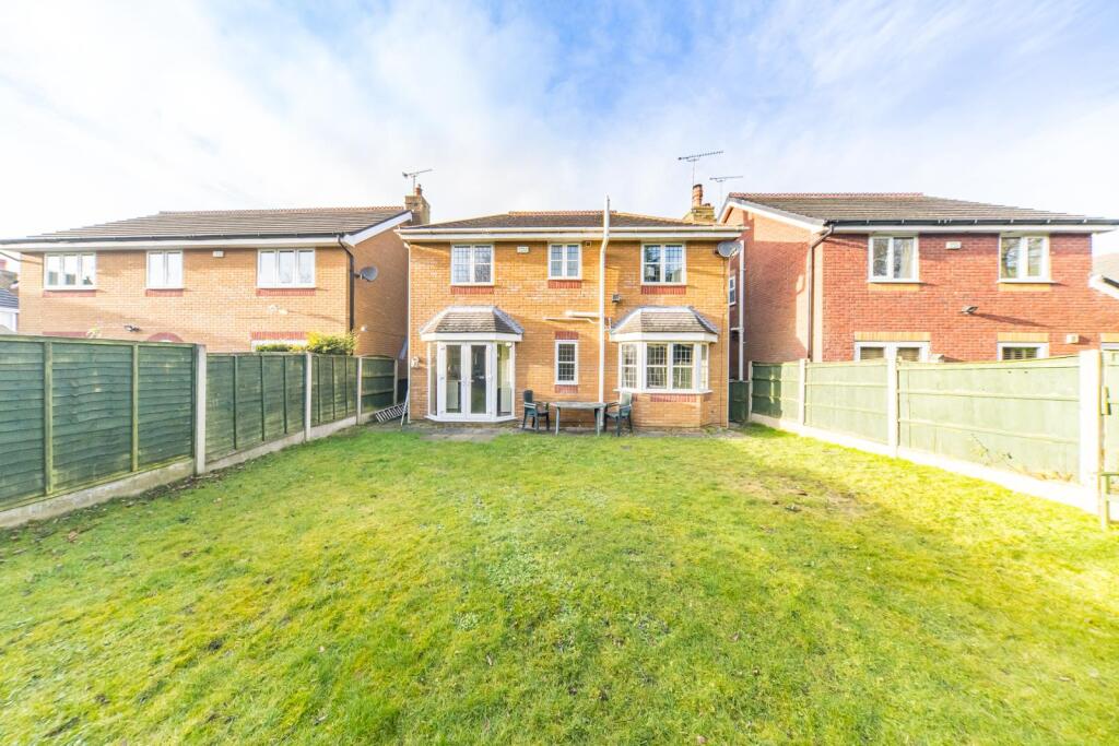 7 Beech Meadows new garden.jpg