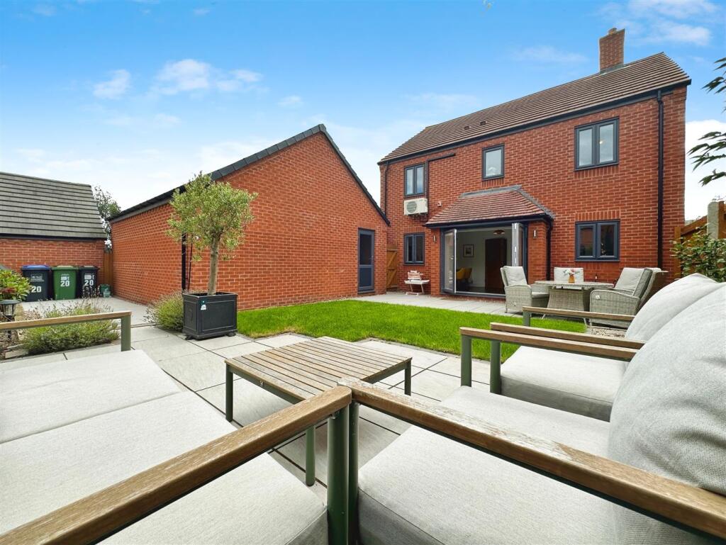 9a5c441f--4100-A7A1-C88033D55BFB-58724-0000145F370