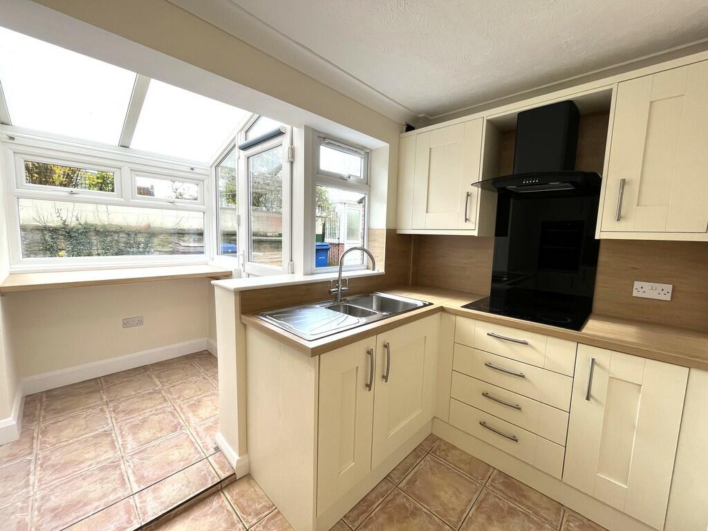 Kitchen 1
