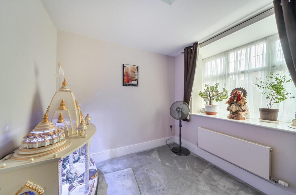 Davidson Frost-Wellings, DFW, Flora Close, Bedroom