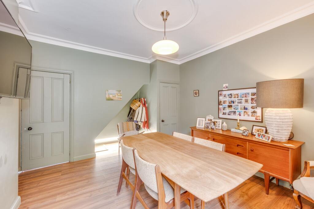 KITCHEN, DINER AND LIVING ROOM