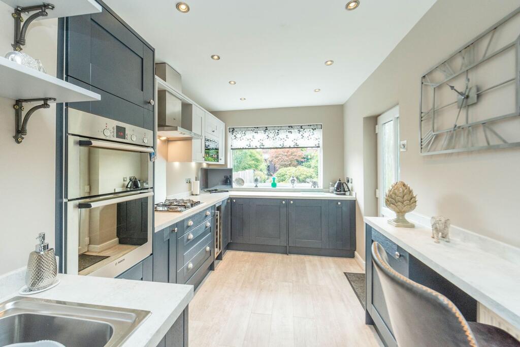 LIVING ROOM, KITCHEN AND DINER