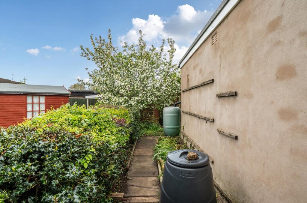 5 Palmer Drive, Lutterworth (13).jpg