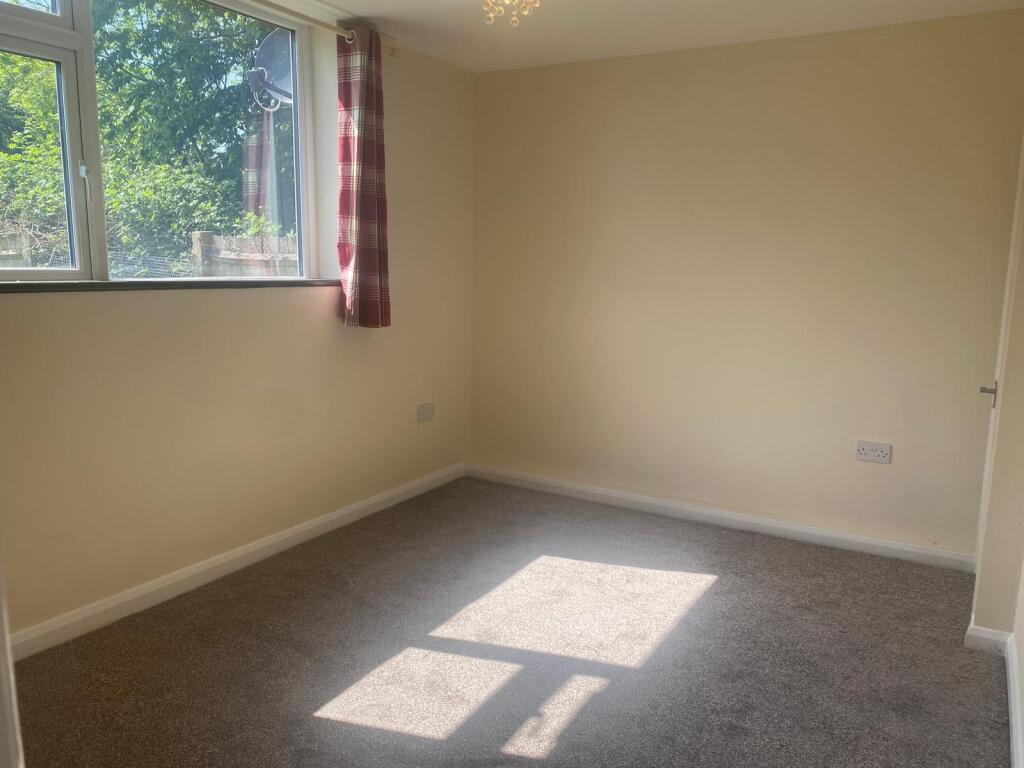 Intalbury Avenue, Aylesbury, HP19