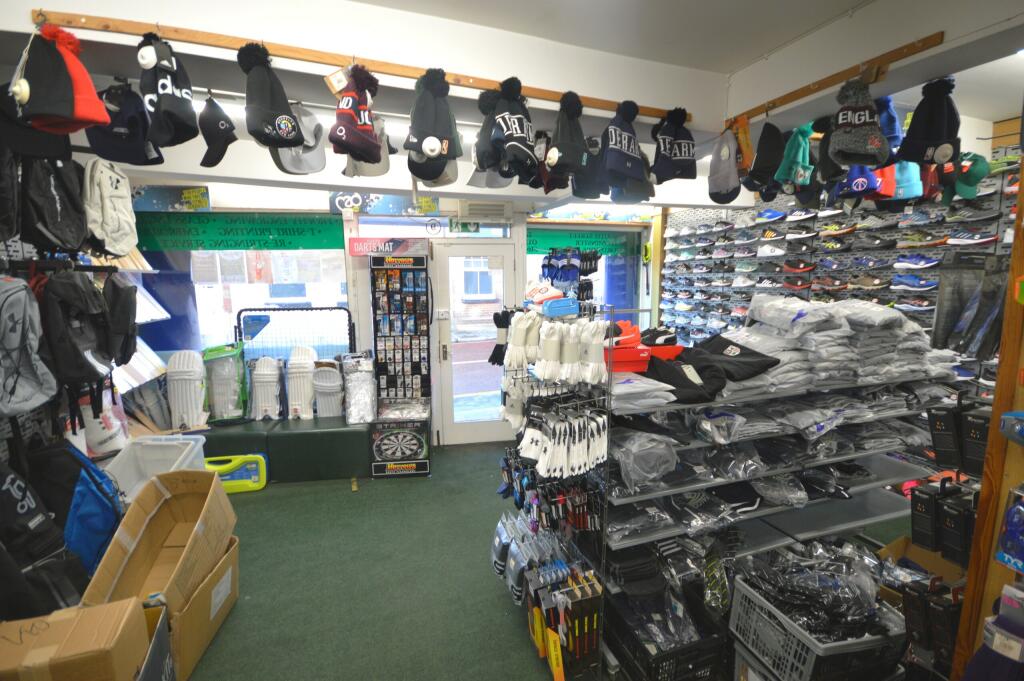 SHOP 3.JPG