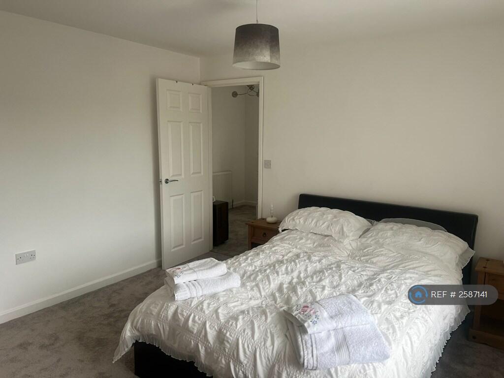 1st Double Bedroom 
