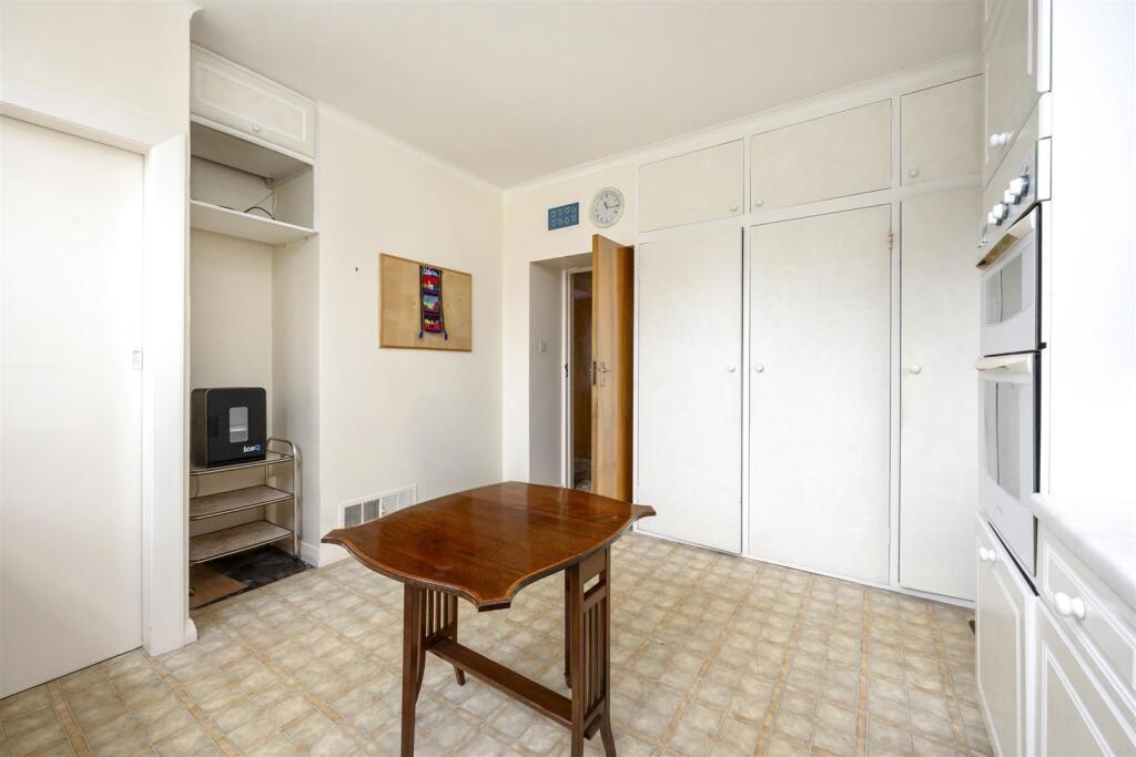 Beccles Road, 4-023.jpg