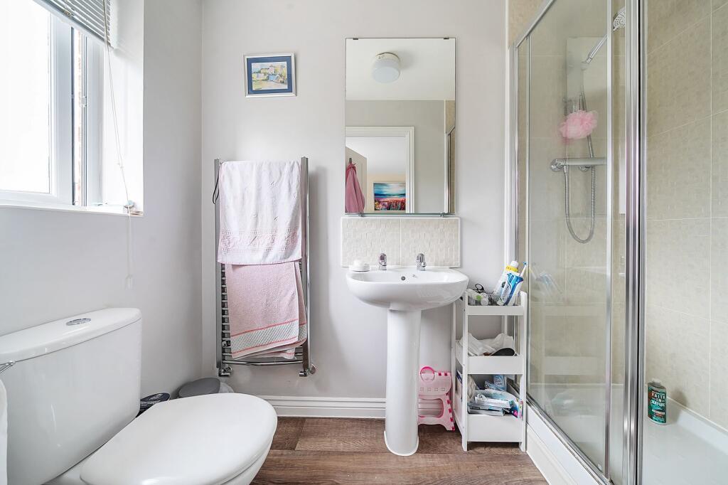Ensuite To Bedroom One