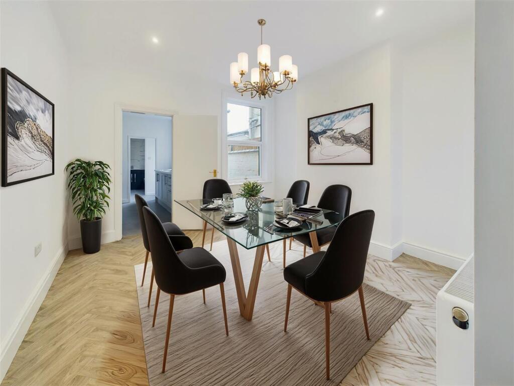 Dining Room (Virtually Staged)