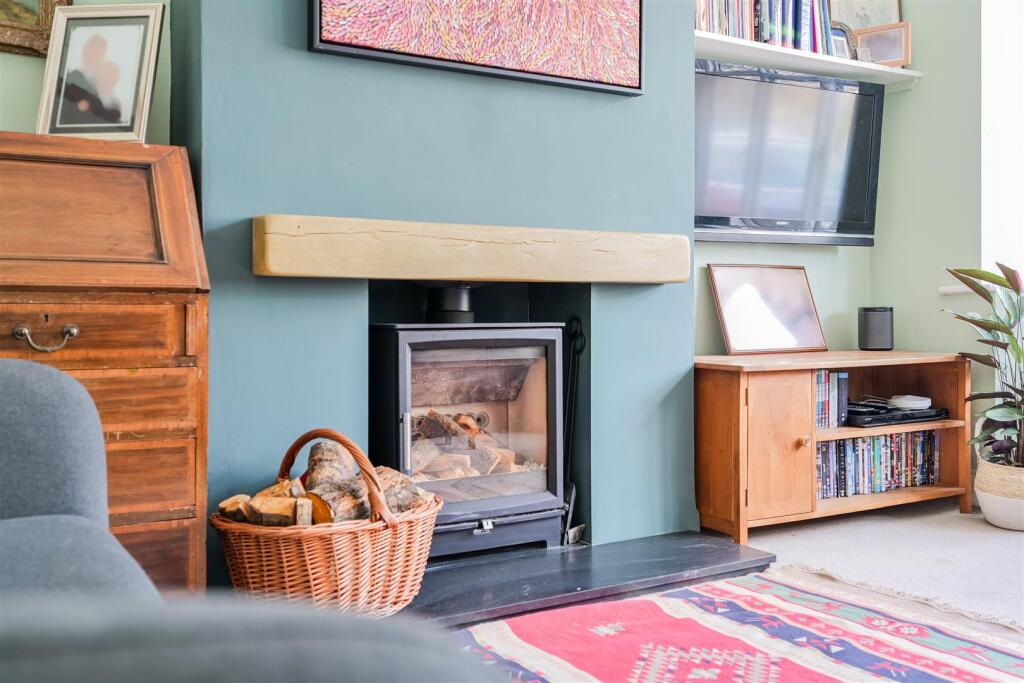 LOWER HILL ROAD (1).jpg