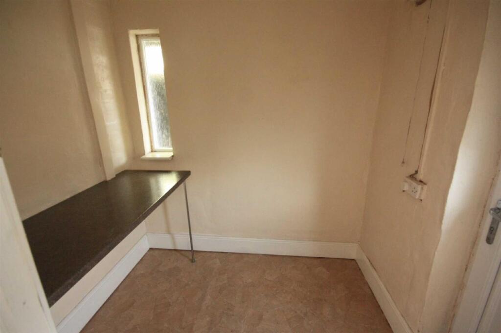 Austin Avenue - Utility Room