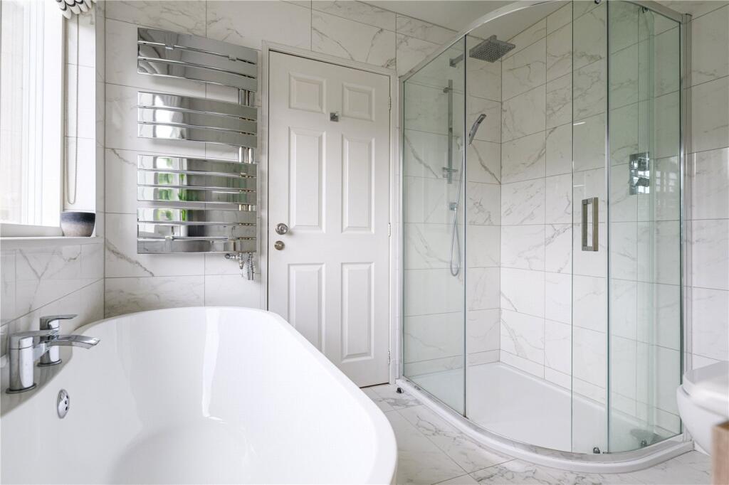 Ensuite Bathroom