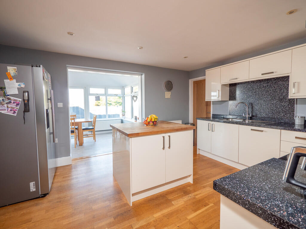 20250304_12501384...