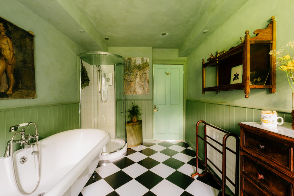 Croft-StLeonards-CottageInTheSky-Interior-28