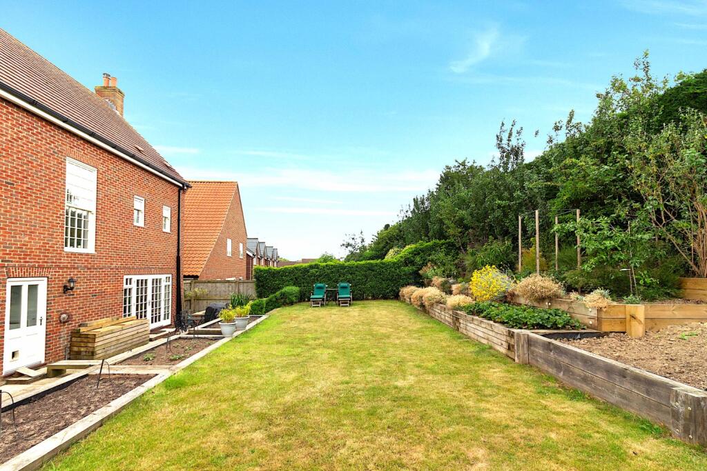 Craykefields - Garden1