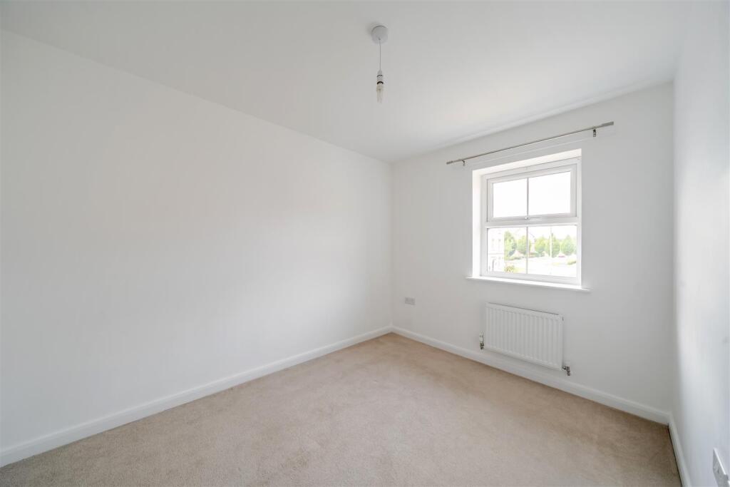 10 Isaac Close, Ashby