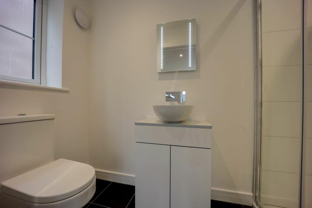 Ensuite To Bedroom Two