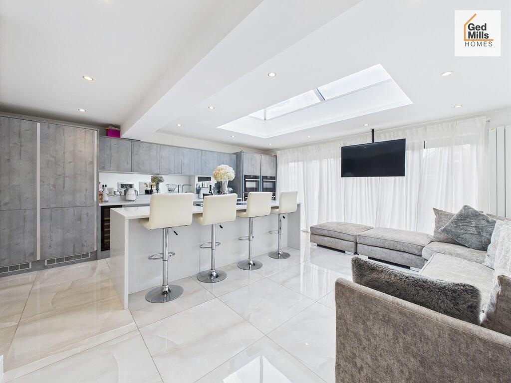 CAM04261G0-PR0061...