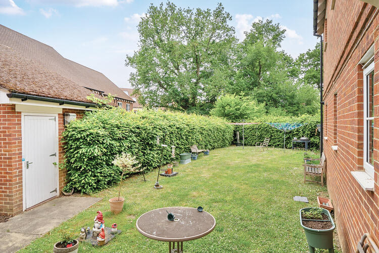 1289490 26 6825b1aa63816 ARW