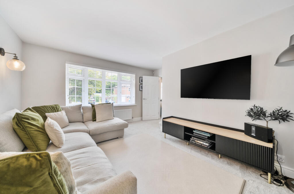 1314044-1-68593bb...