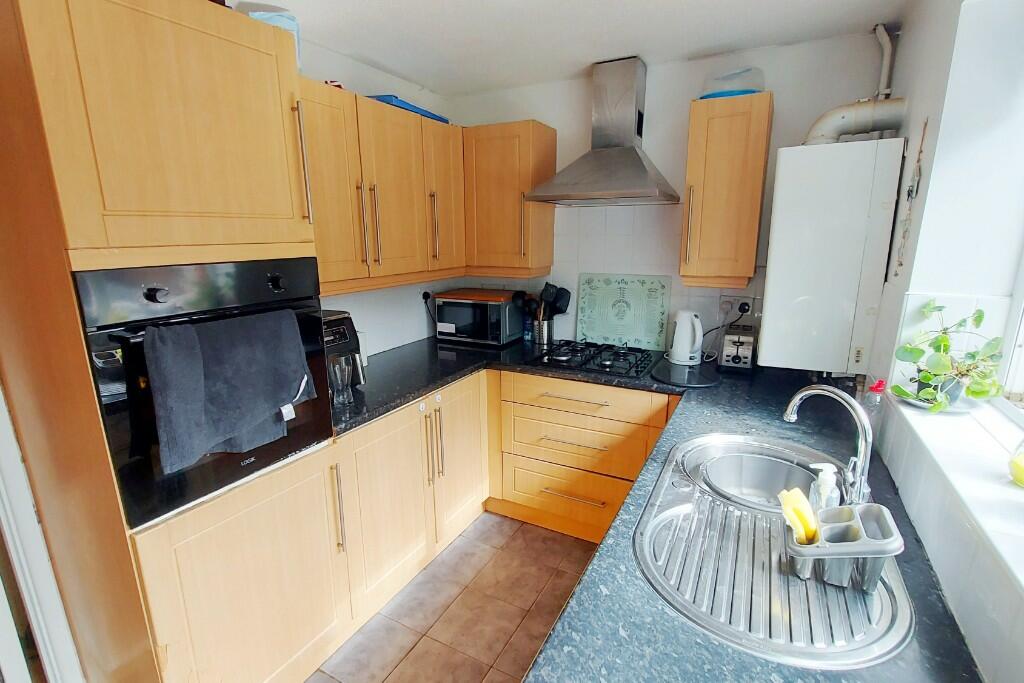 Fitted Kitchen (2) 