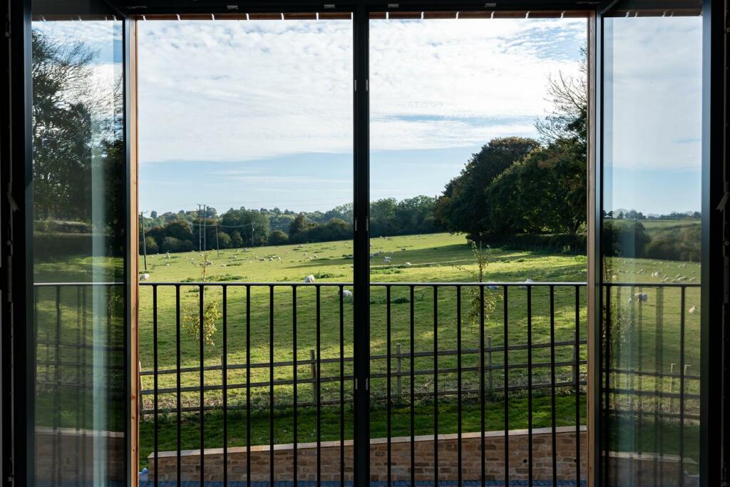 The Forged Manor-06102.jpg